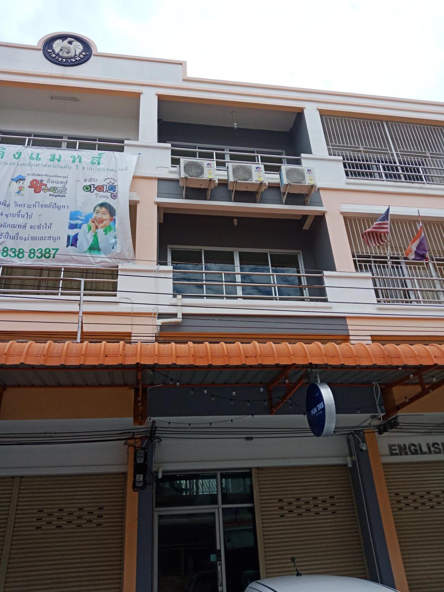 Fun Dee Hostel Ayutthaya Dış mekan fotoğraf