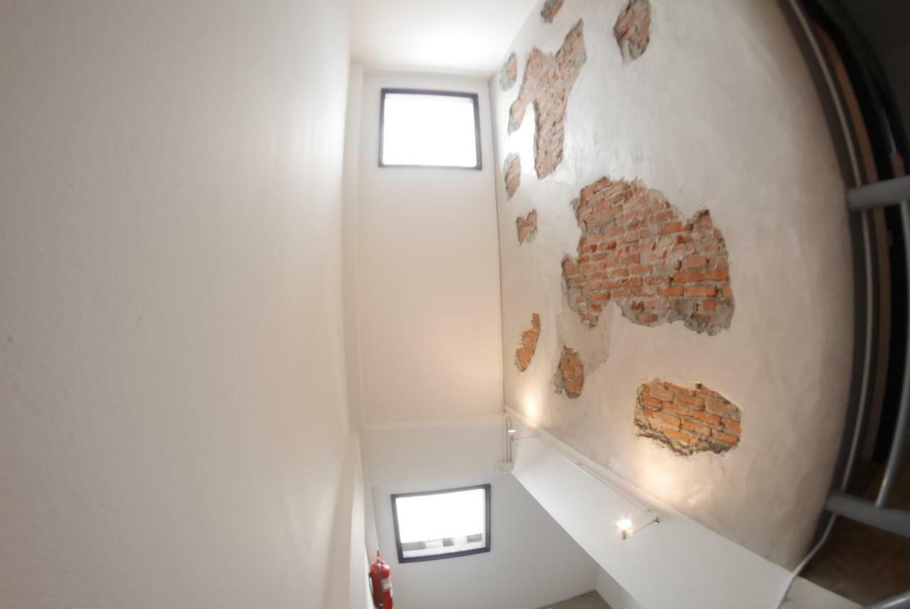 Fun Dee Hostel Ayutthaya Dış mekan fotoğraf