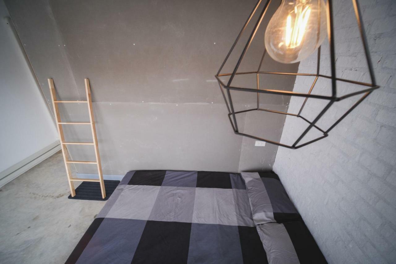 Fun Dee Hostel Ayutthaya Dış mekan fotoğraf