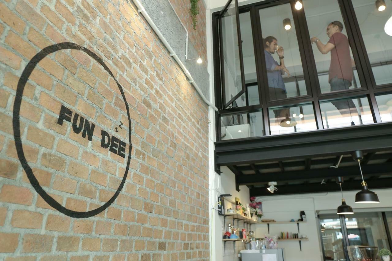 Fun Dee Hostel Ayutthaya Dış mekan fotoğraf
