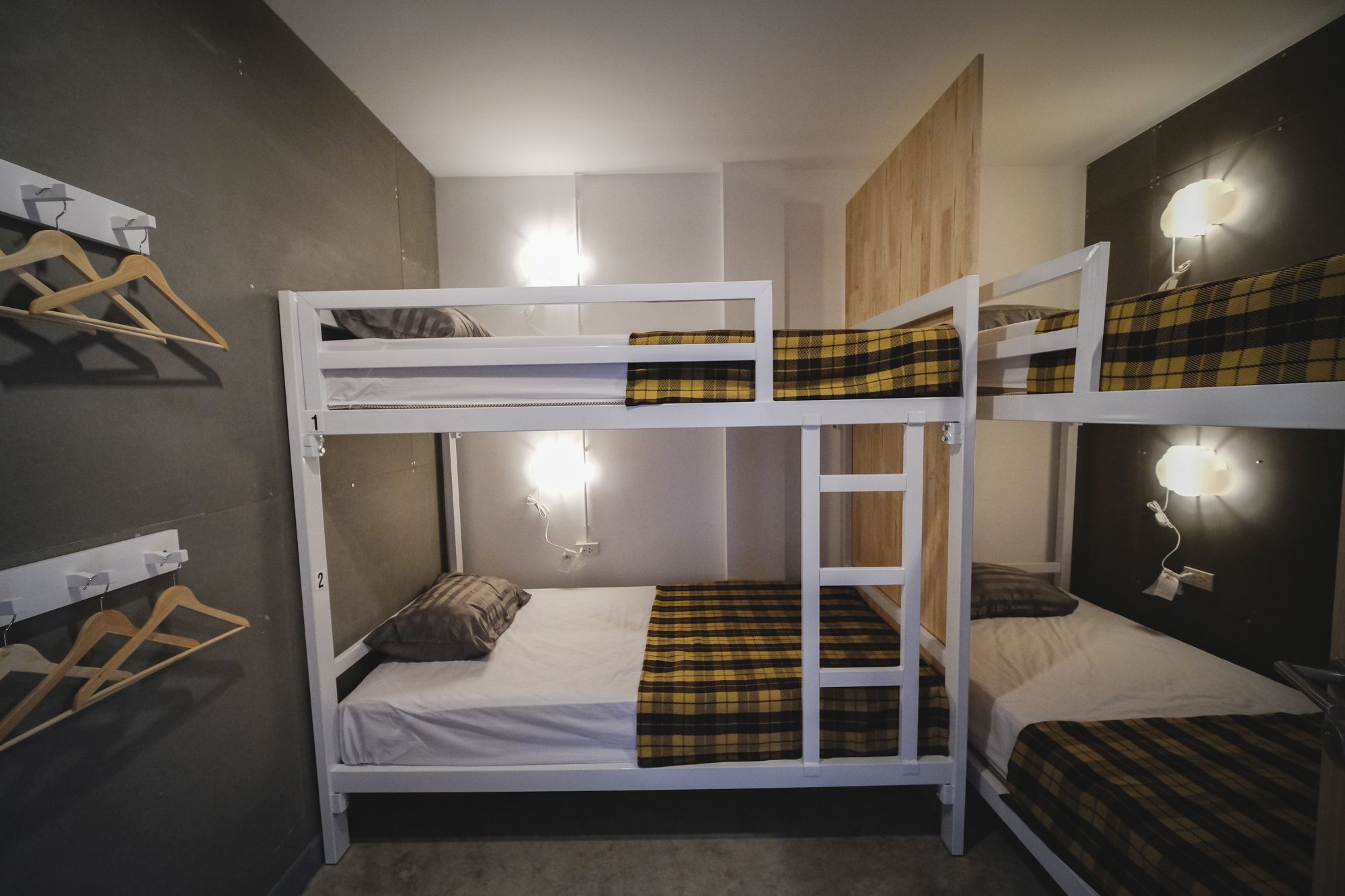 Fun Dee Hostel Ayutthaya Dış mekan fotoğraf